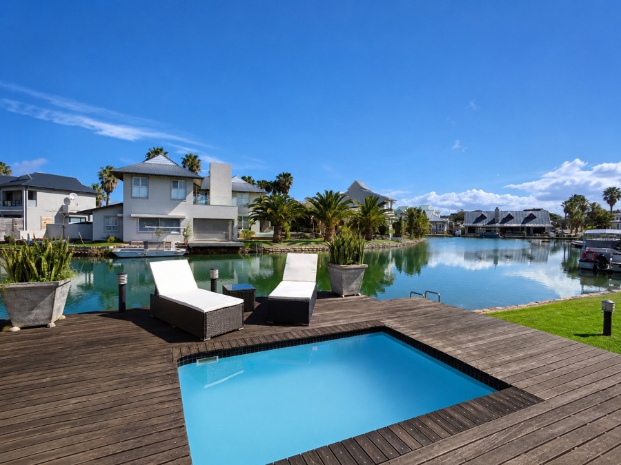 4 Bedroom Property for Sale in Marina Martinique Eastern Cape